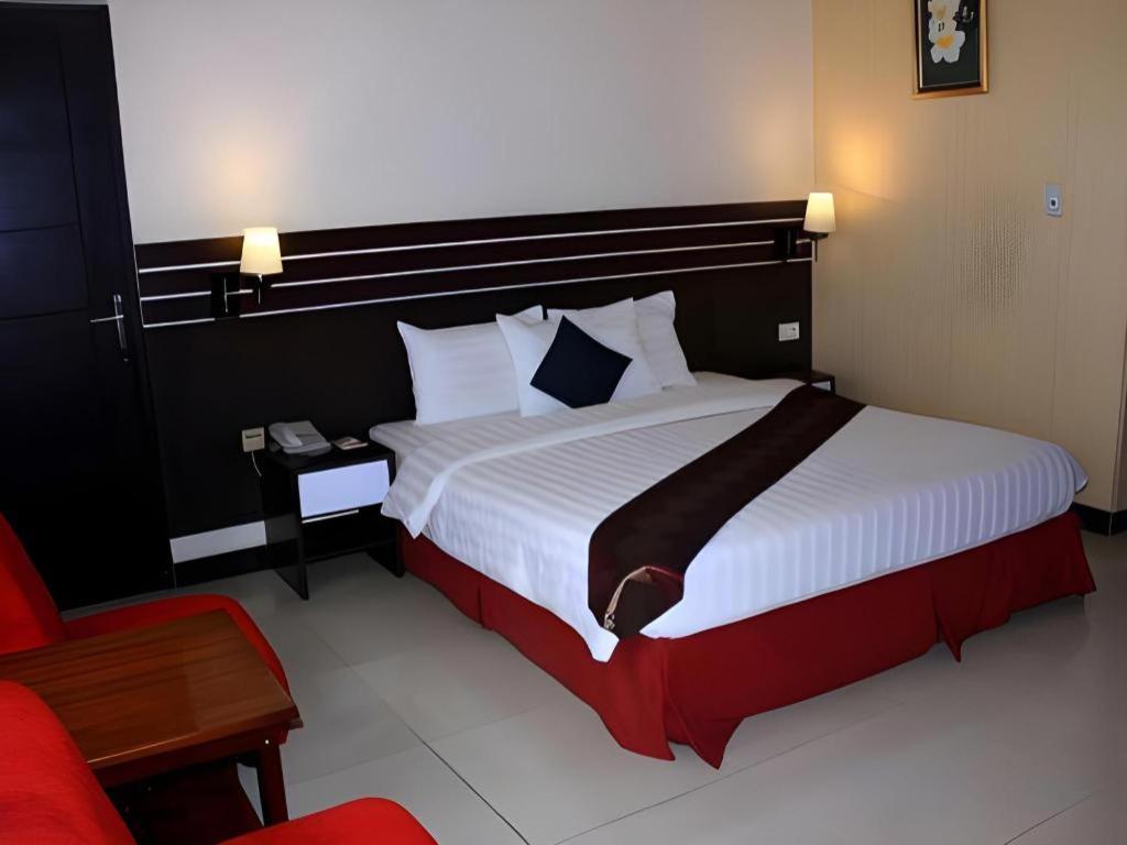 Grand Antares Hotel Medan Exterior photo