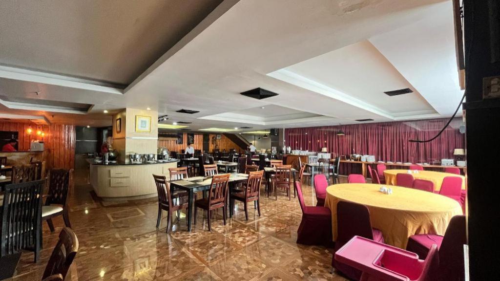 Grand Antares Hotel Medan Exterior photo
