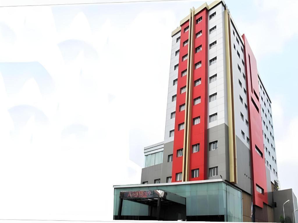 Grand Antares Hotel Medan Exterior photo